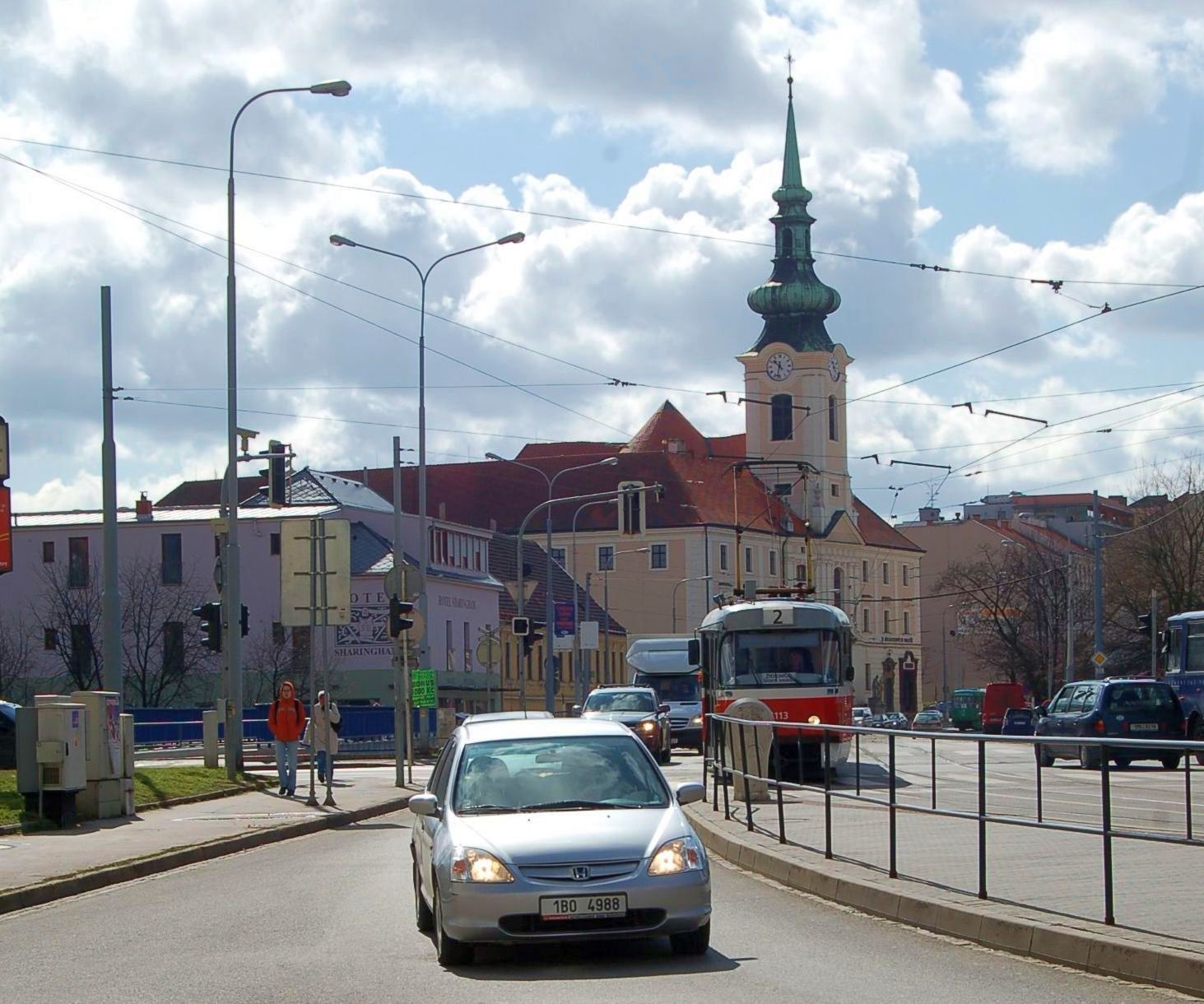 kostel-s.leopolda-u-milosrdnych-bratri---milousu
